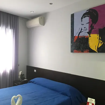 Nocleg ze śniadaniem Studio83