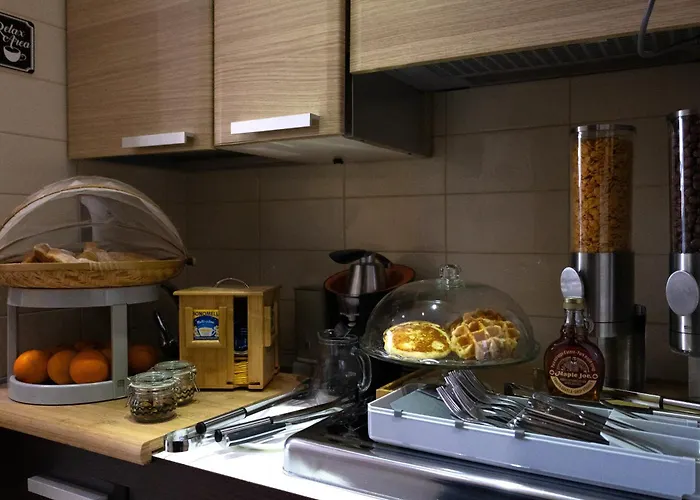 Couette-café Studio83 4*