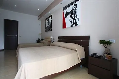 Couette-café Studio83 Pompéi