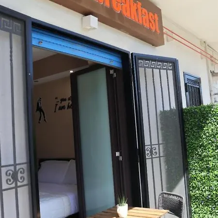 Studio83 Bed and Breakfast