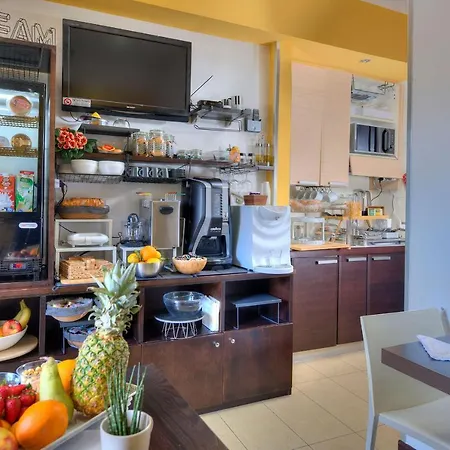 Bed and Breakfast Studio83