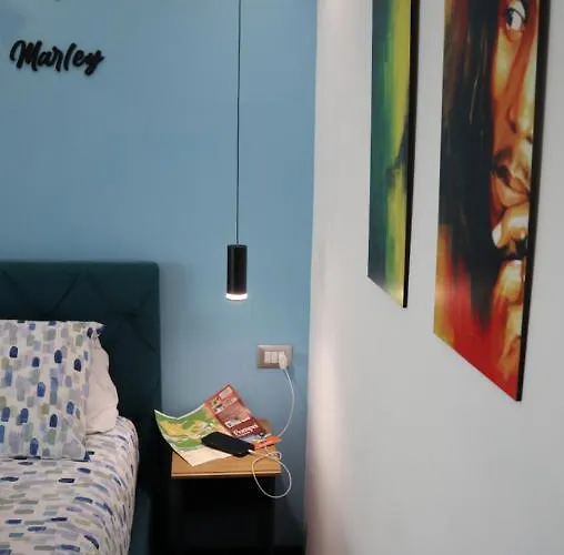 Studio83 Bed & Breakfast 4*